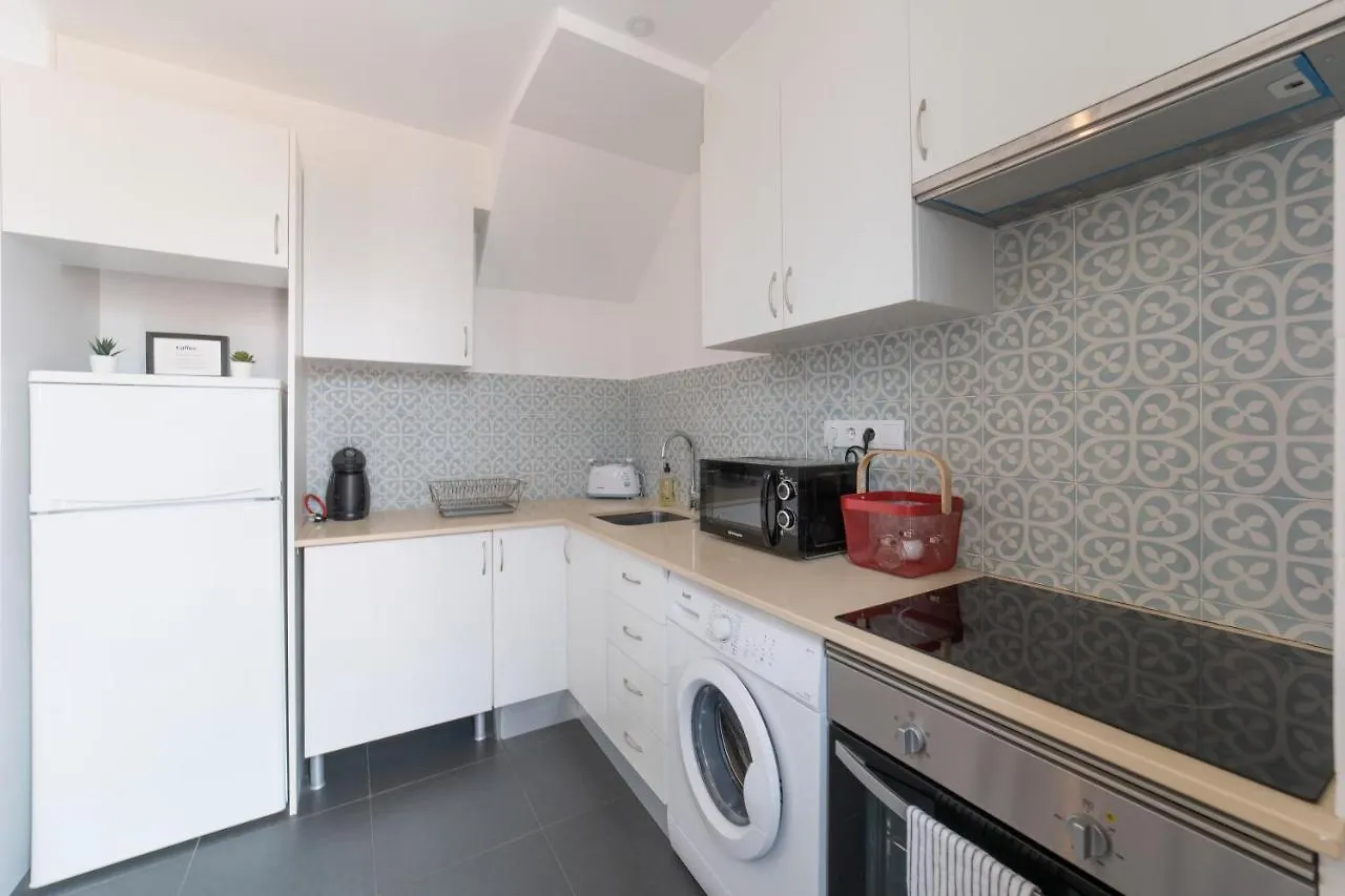 Lisbon Hill House - No. 589B Apartamento