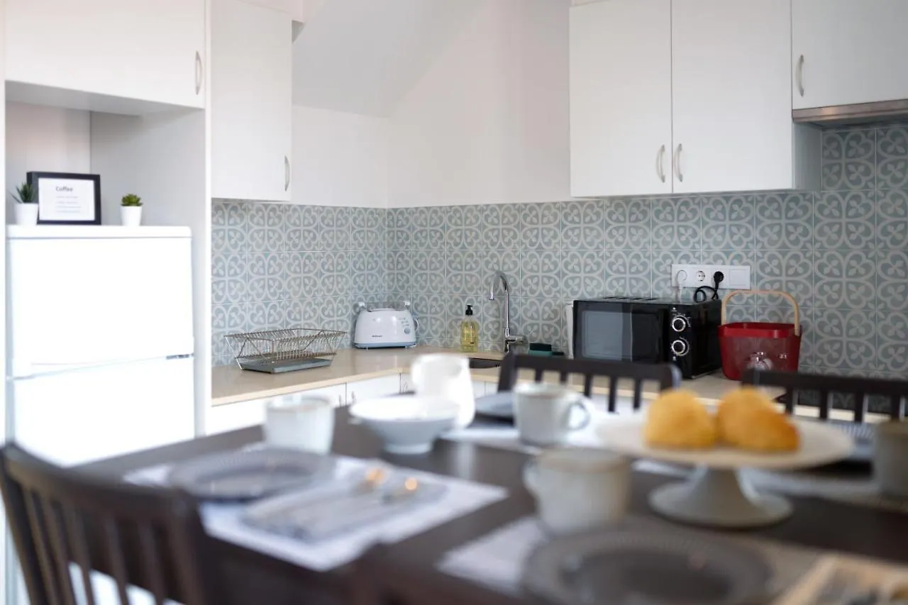 Lisbon Hill House - No. 589B Apartamento
